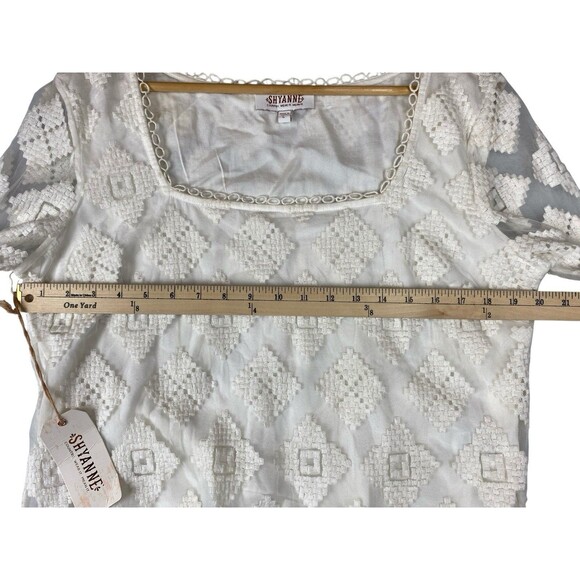 Shyanne Diamond Embroidered Mesh Top Ivory Bell Sleeve Lace Boho Western Sz L - Picture 8 of 10